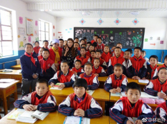 每一个家都充满温和缓爱